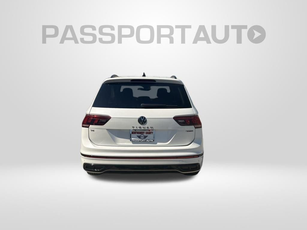 Used 2022 Volkswagen Tiguan SE R-Line AWD/4WD image 7