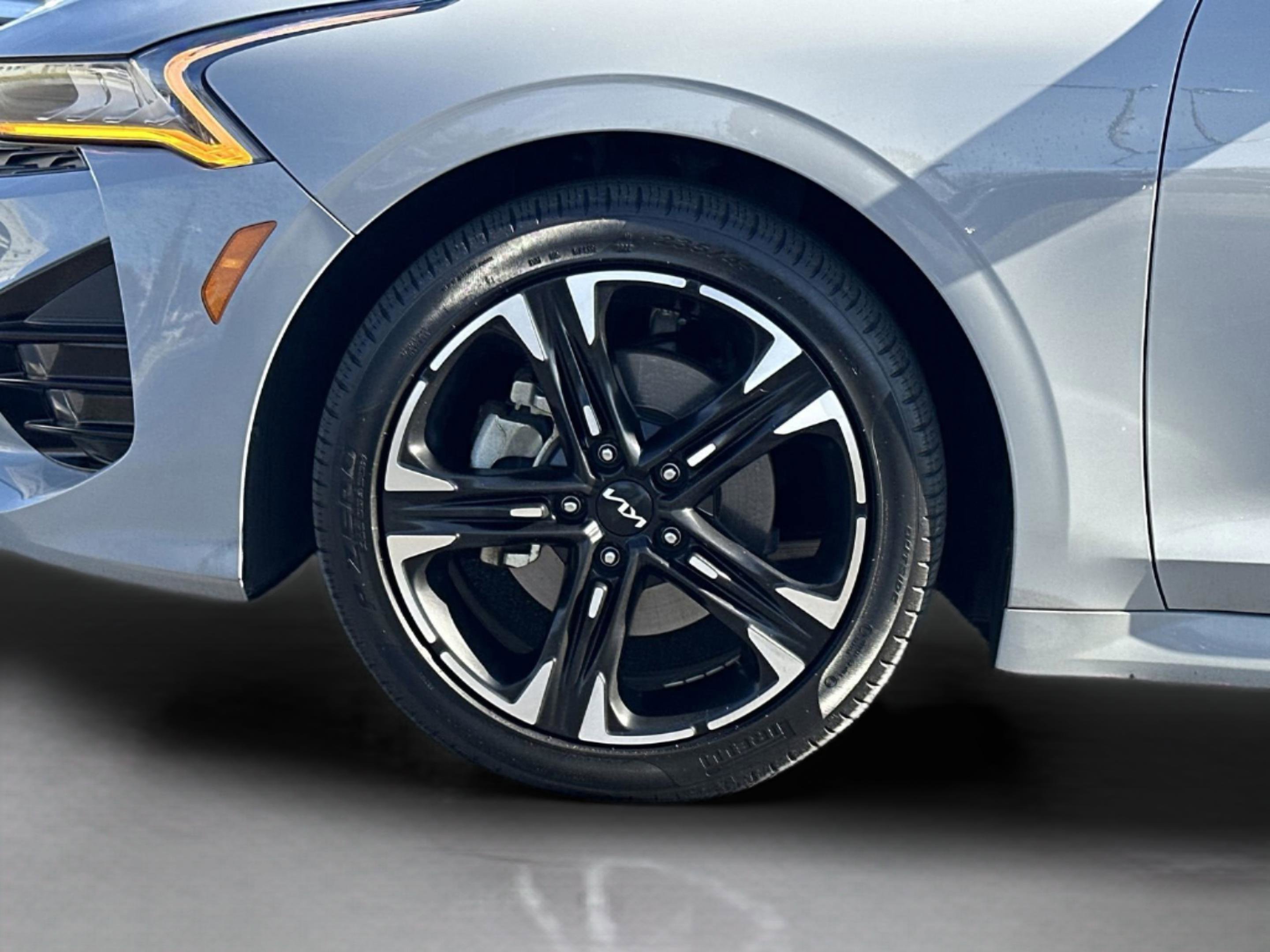 Used 2023 Kia K5 GT-Line image 31