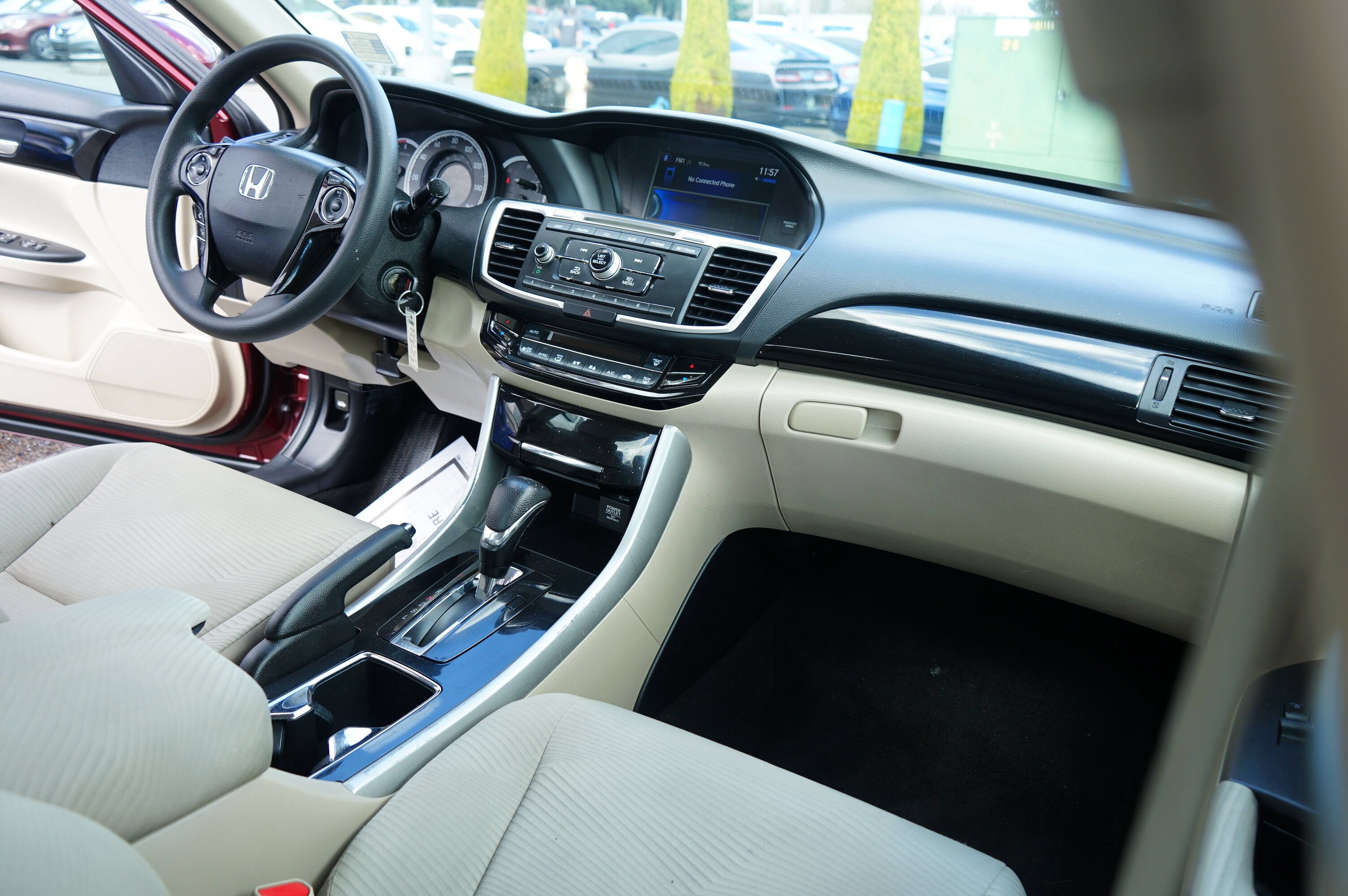 Used 2017 Honda Accord LX image 13