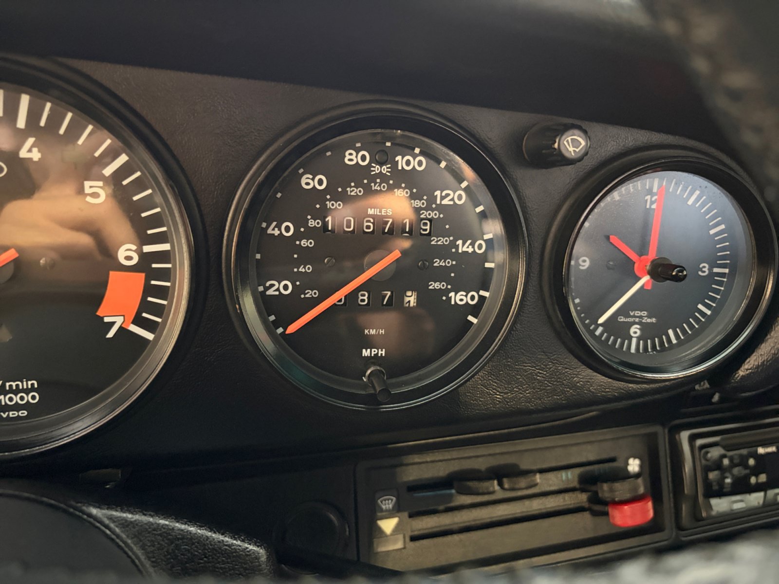Used 1987 Porsche 911 Carrera RWD image 6