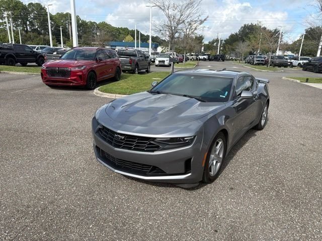 Used 2020 Chevrolet Camaro LT RWD image 13