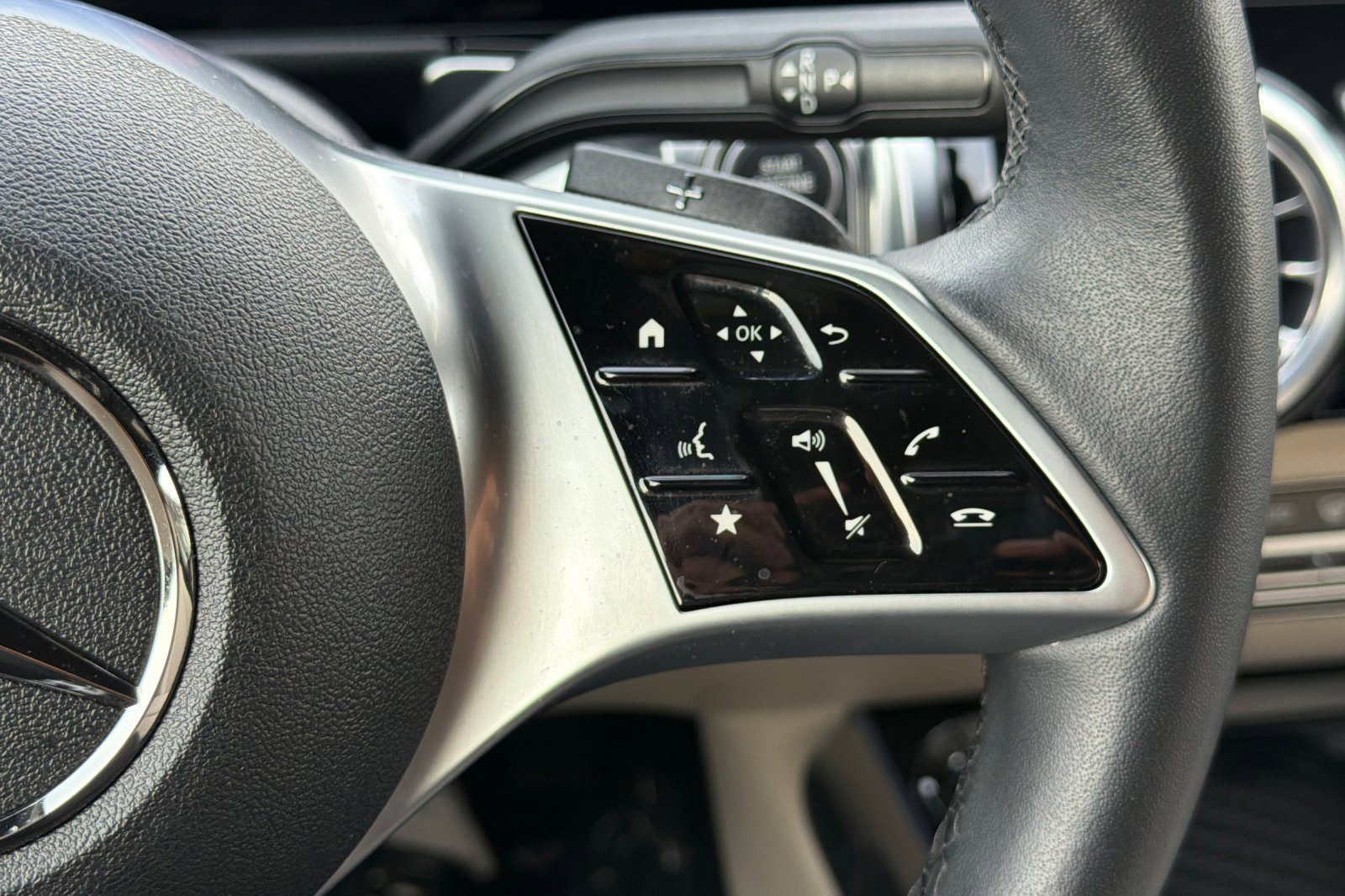 Certified 2025 Mercedes-Benz GLB 250 image 30