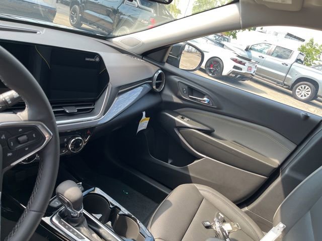 New 2025 Chevrolet Trax ACTIV w/ Driver Confidence Package image 13