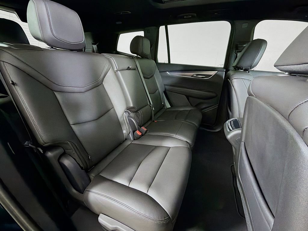 Certified 2024 Cadillac XT6 Luxury AWD/4WD image 26
