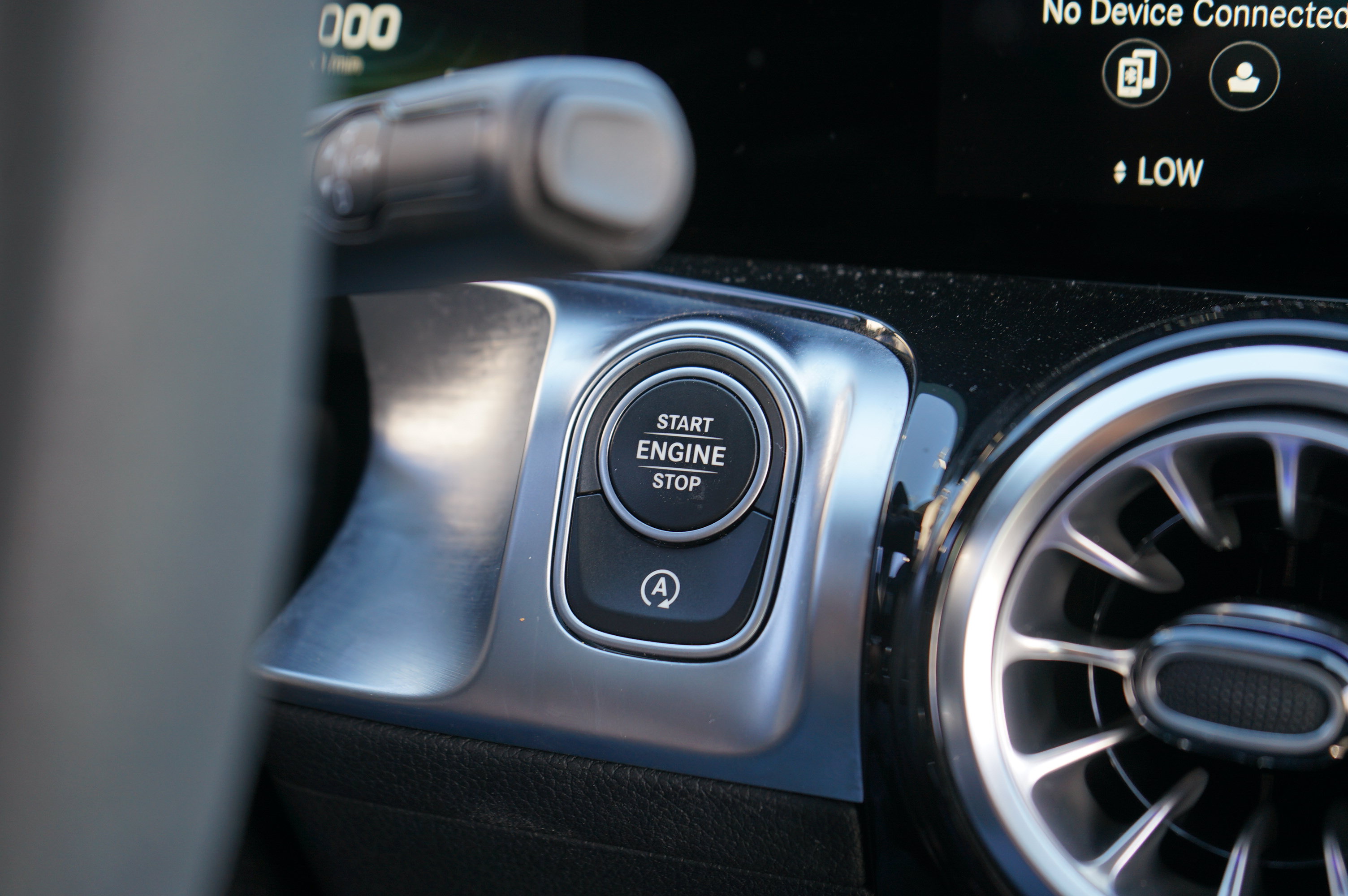 Used 2023 Mercedes-Benz GLB 35 AMG 4MATIC w/ Premium Package image 29