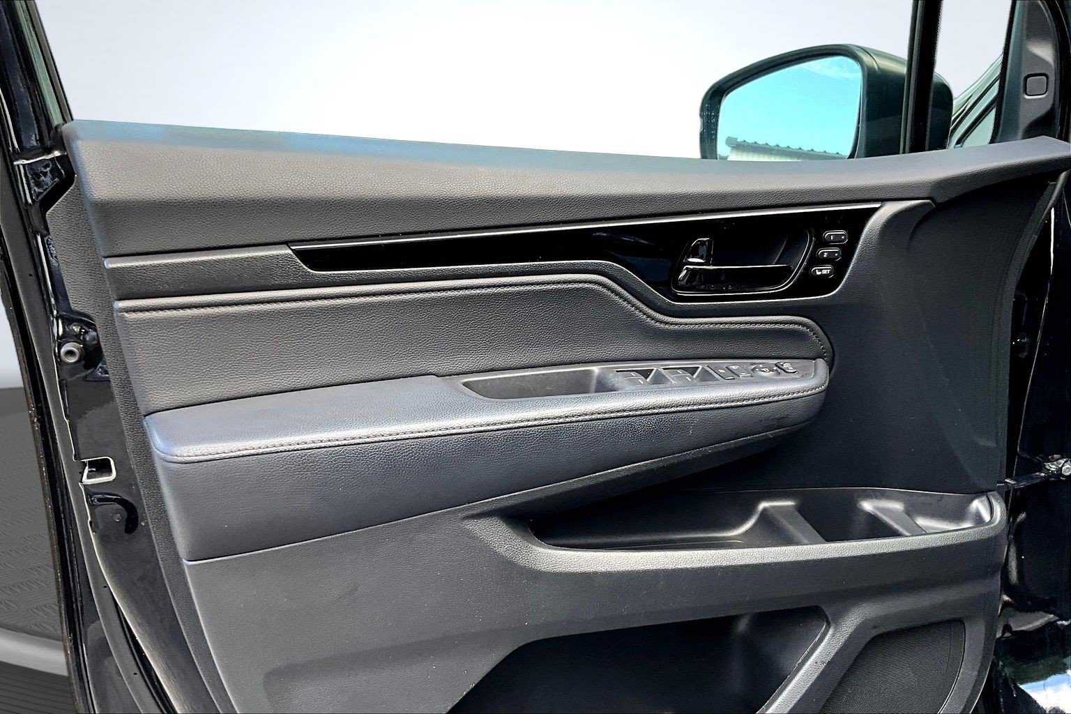 Used 2024 Honda Odyssey Touring image 17