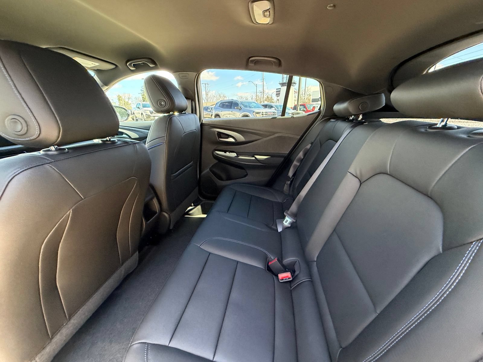 New 2026 Buick Envista Sport Touring FWD image 5