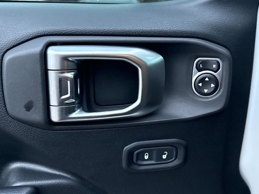 Used 2020 Jeep Wrangler Unlimited Sport S image 28