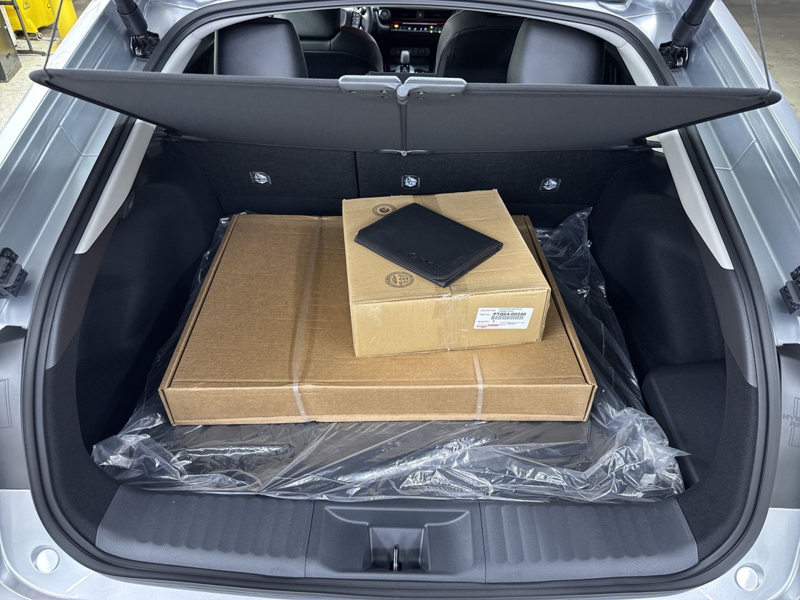 New 2027 Toyota Prius Plug-In Hybrid w/ Limited Premium Package FWD image 33