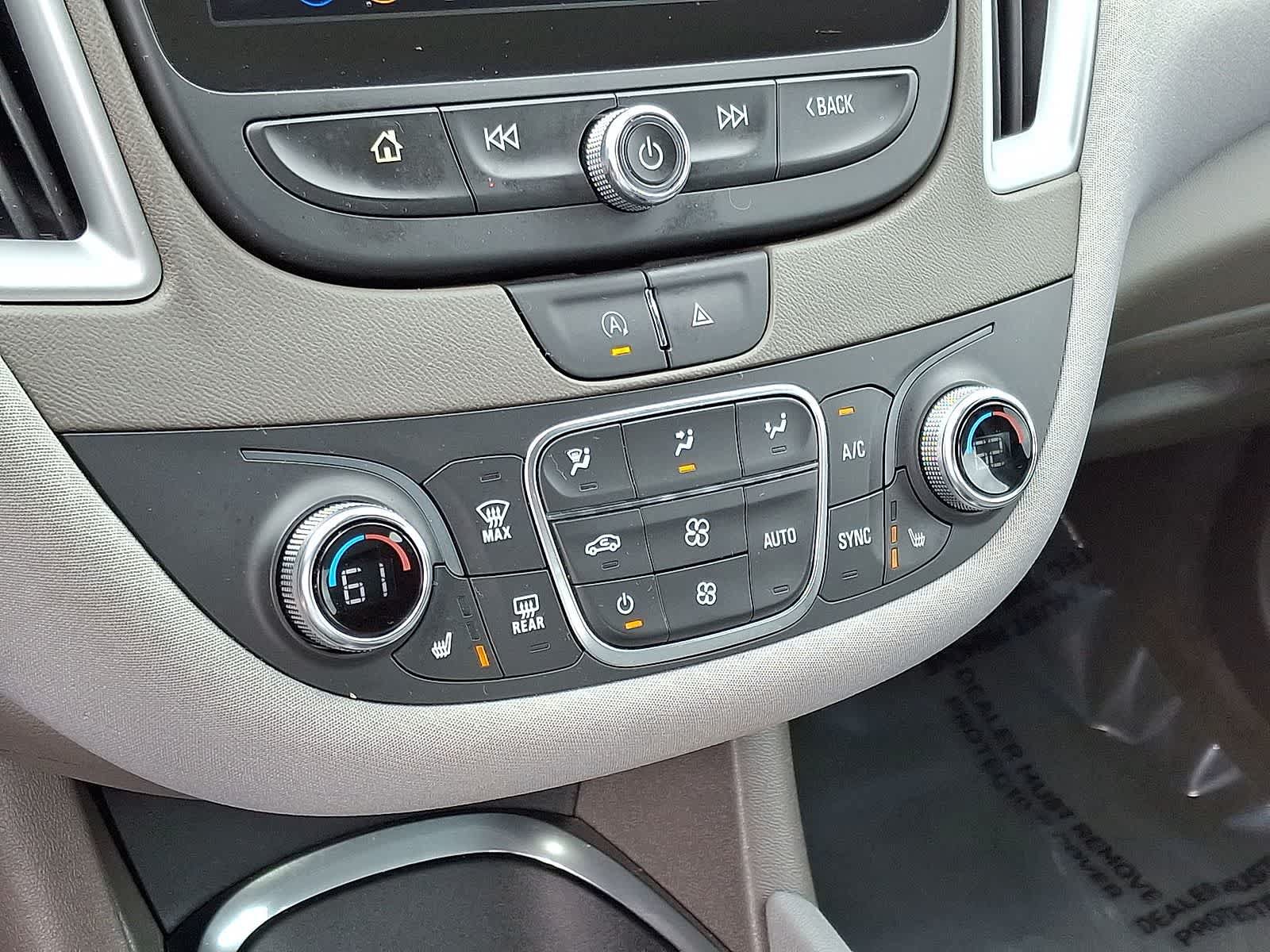 Used 2023 Chevrolet Malibu LT FWD image 23