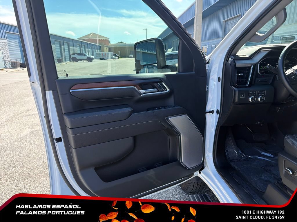 Certified 2024 GMC Sierra 3500 Denali w/ Denali Reserve Package AWD/4WD image 10