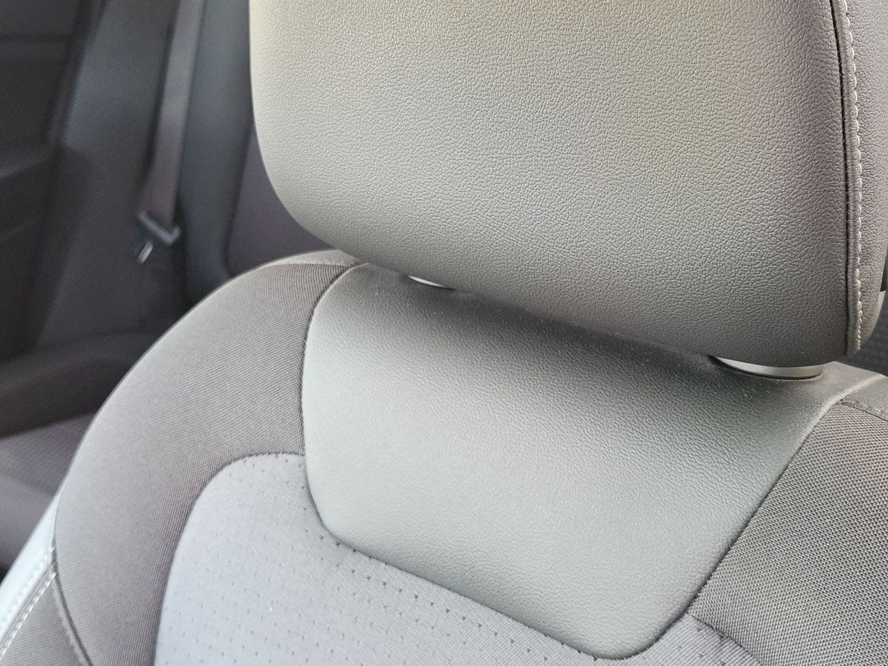 Used 2024 Chevrolet Trax LT FWD image 14