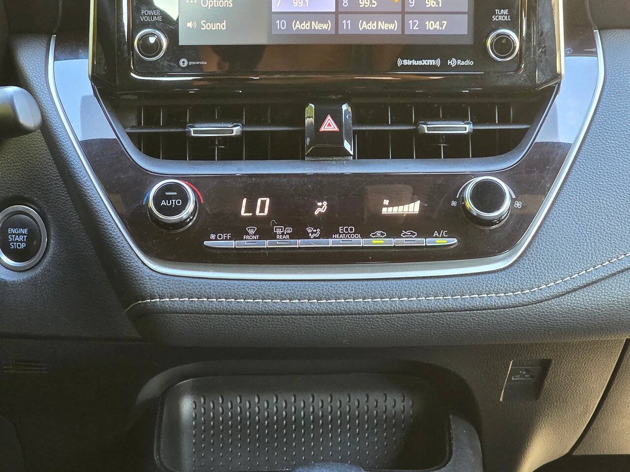 Used 2019 Toyota Corolla SE w/ SE Option Package FWD image 24
