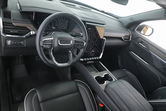 Used 2025 GMC Acadia Denali image 17