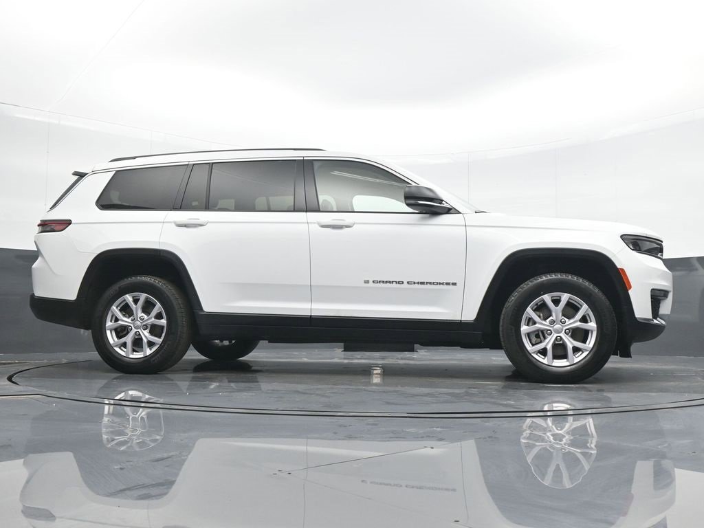 Used 2022 Jeep Grand Cherokee L Limited image 22