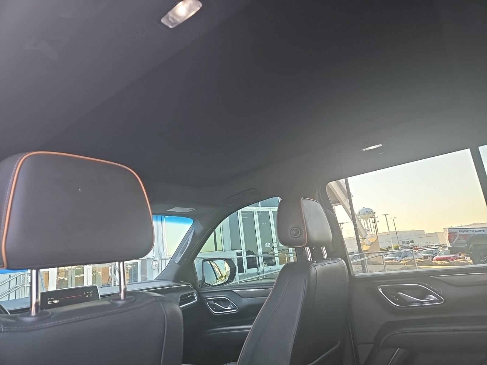 Used 2023 GMC Yukon AT4 AWD/4WD image 17