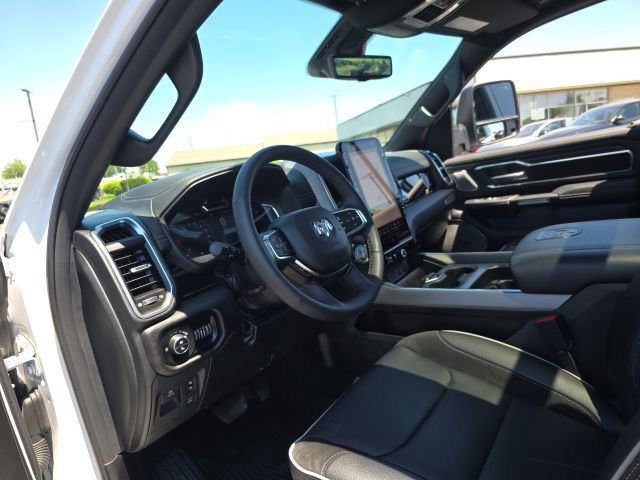 Used 2025 RAM 1500 Laramie w/ Advanced Safety Group II AWD/4WD image 21