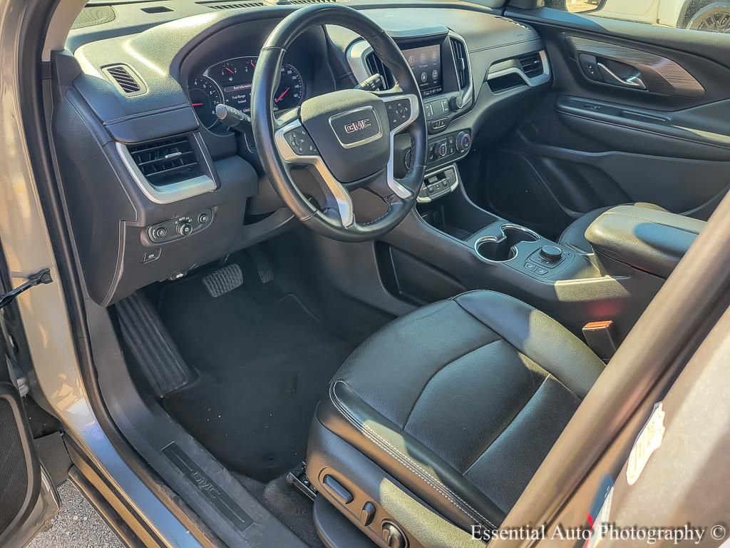 Used 2023 GMC Terrain SLT image 10