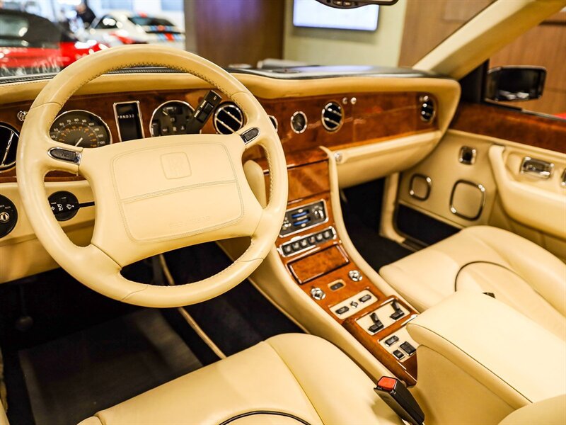 Used 2000 Rolls-Royce Corniche RWD image 27