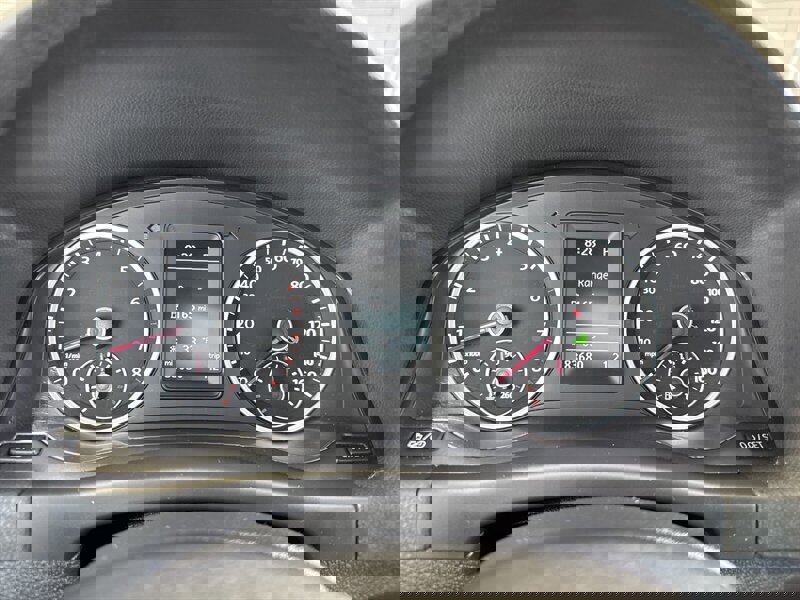 Used 2013 Volkswagen Tiguan S image 22