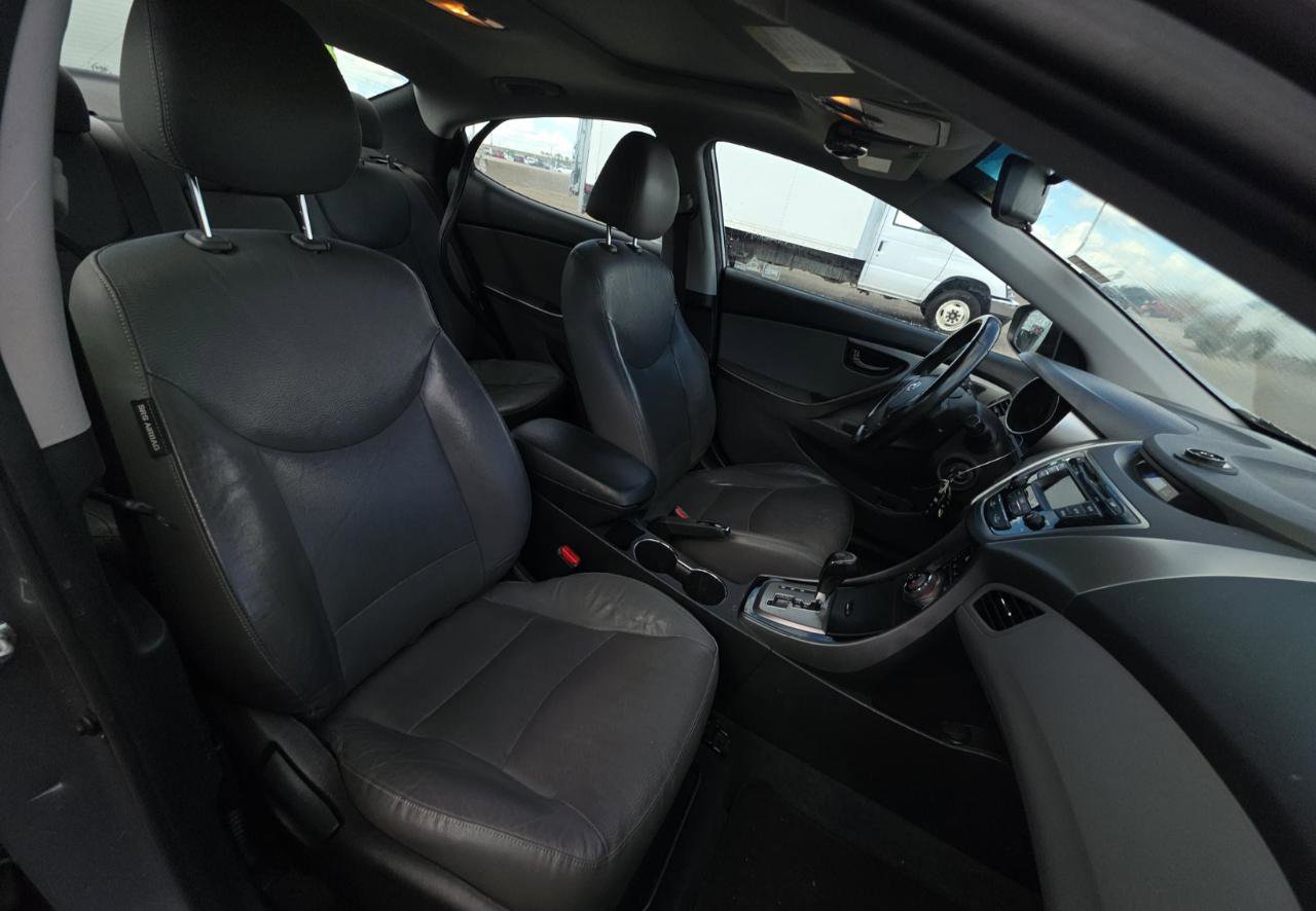 Used 2013 Hyundai Elantra Limited image 11