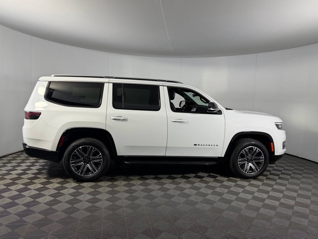 Used 2025 Jeep Wagoneer 4WD image 7