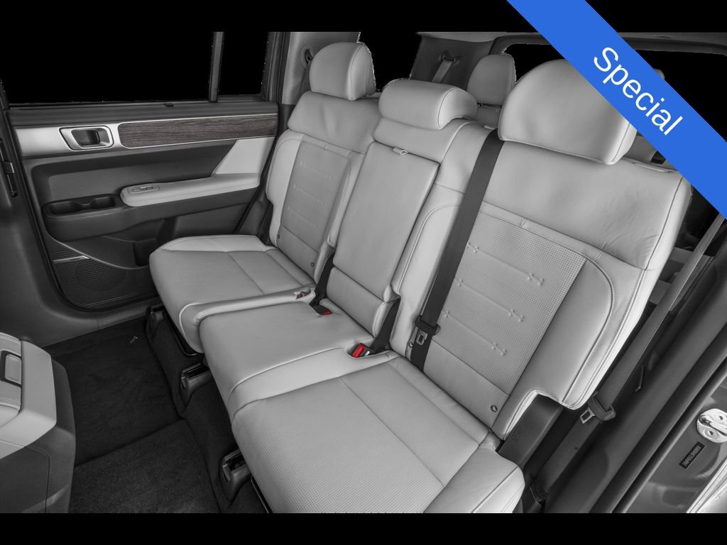 Used 2024 Hyundai Santa Fe Limited image 29