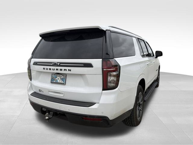Used 2023 Chevrolet Suburban Z71 w/ Luxury Package AWD/4WD image 3