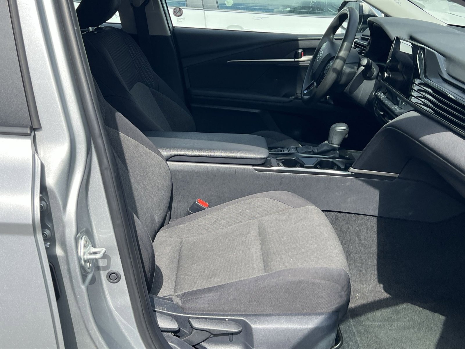 Used 2025 Toyota Camry LE image 24