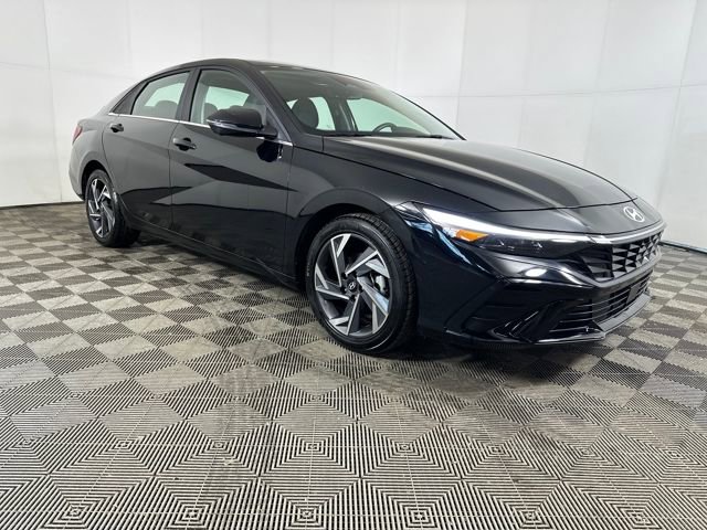 Used 2024 Hyundai Elantra Limited video 2