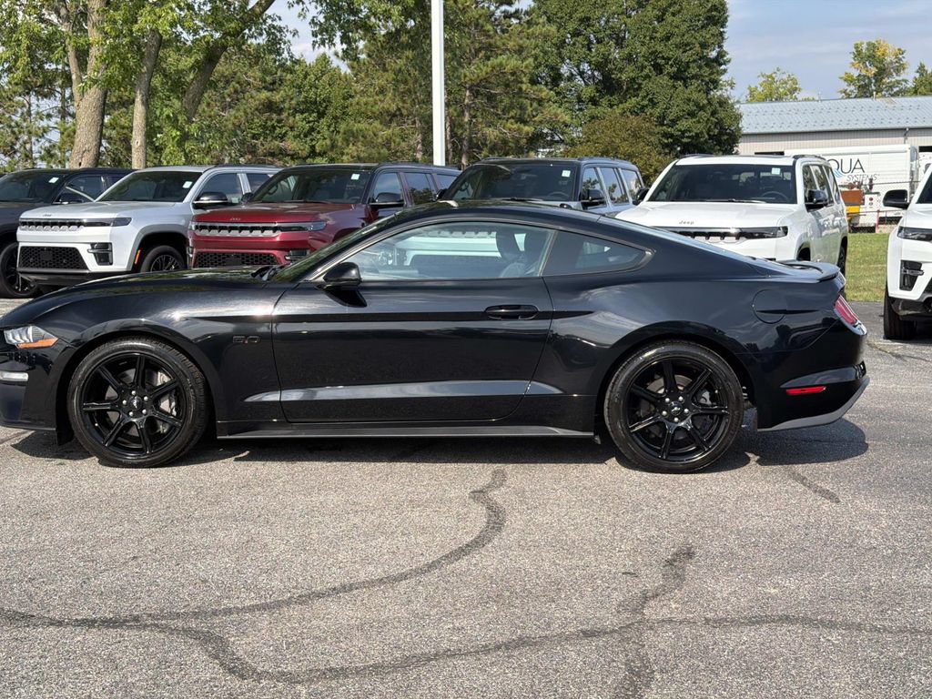 Used 2020 Ford Mustang GT w/ Black Accent Package RWD image 8