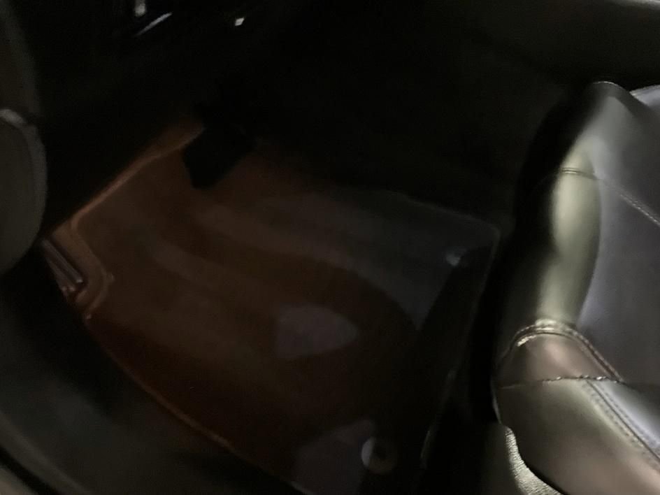 Used 2015 Chevrolet Impala LT w/ Convenience Package image 17