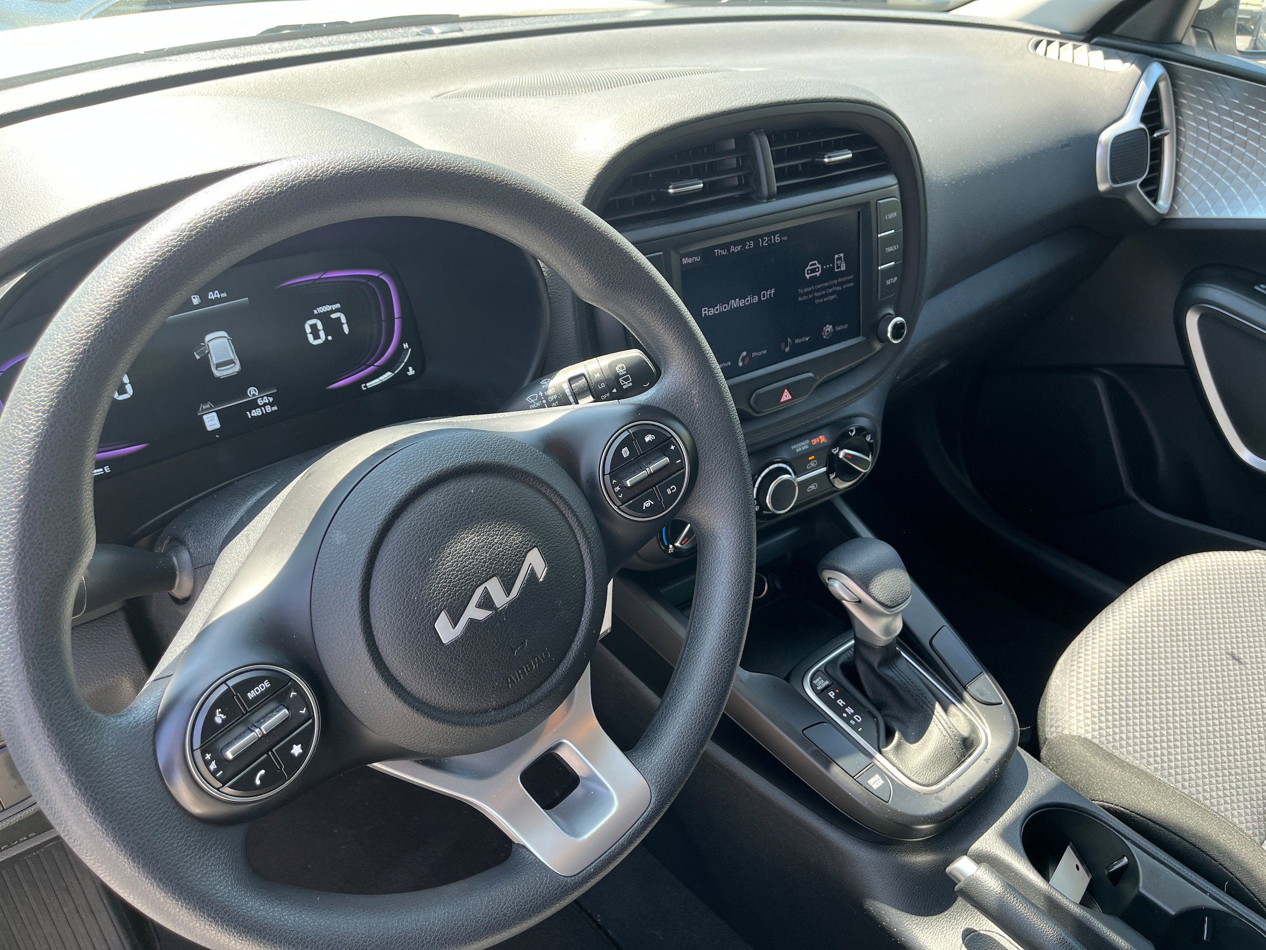 Used 2023 Kia Soul LX w/ Option Group 015 FWD image 7