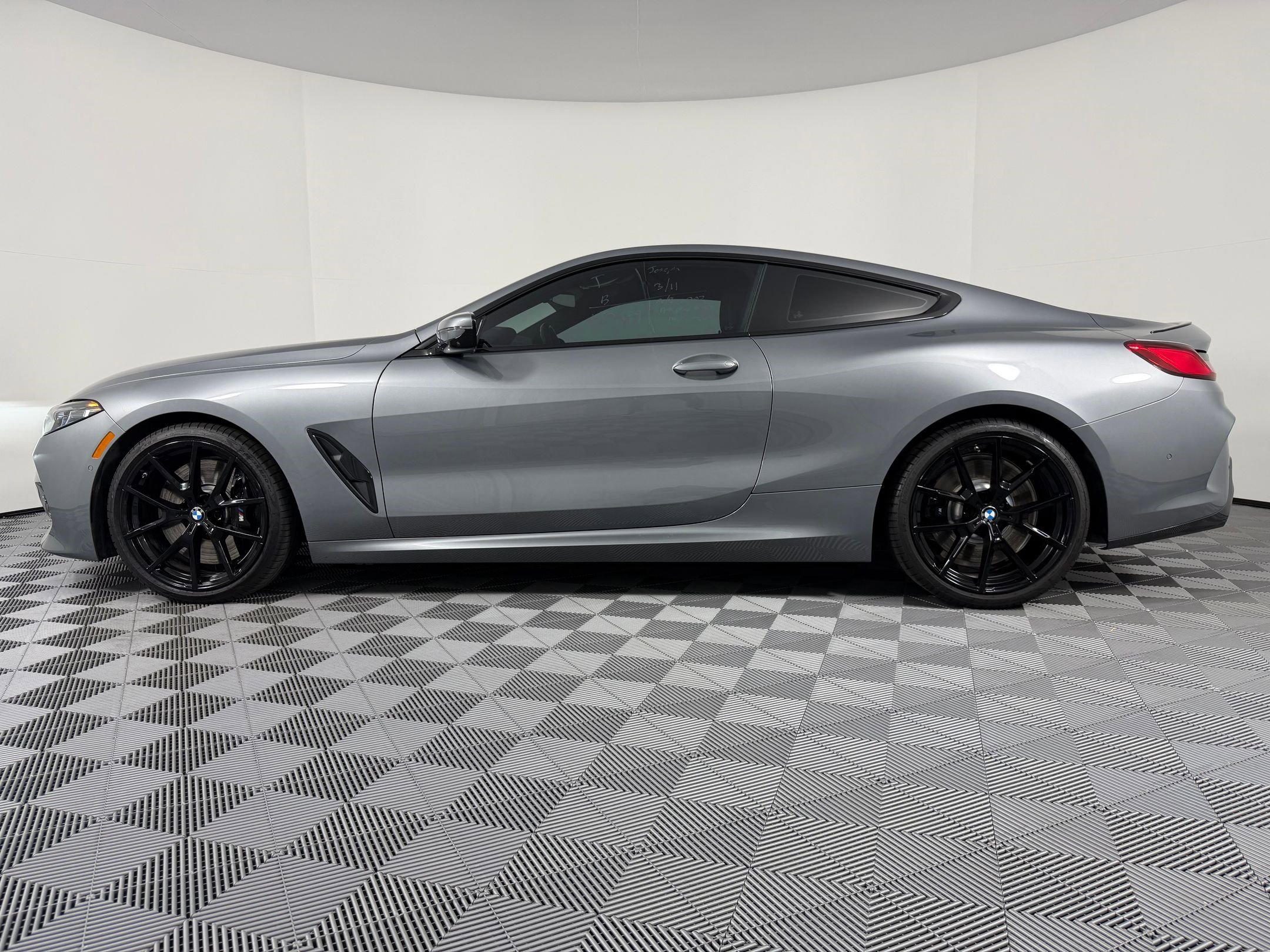 Used 2024 BMW 840i Coupe image 2