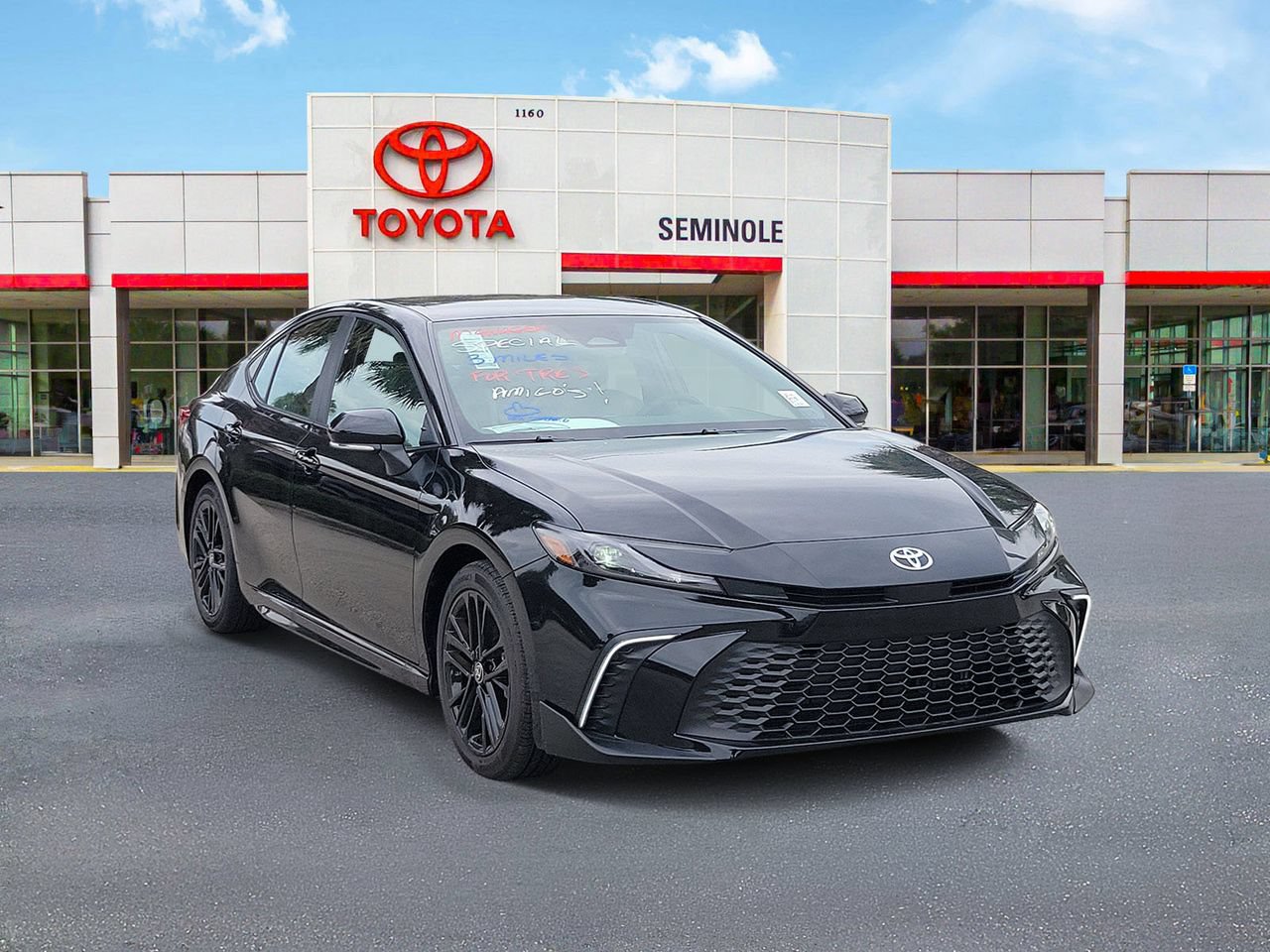 Used 2026 Toyota Camry SE FWD image 2