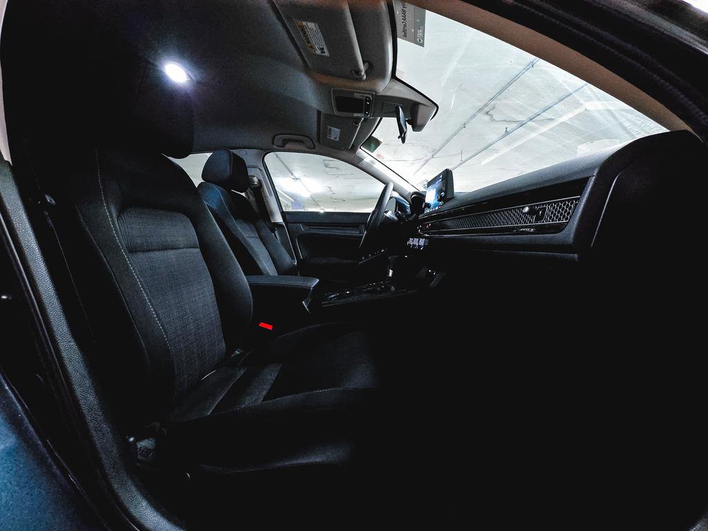 Used 2025 Honda Civic LX image 31