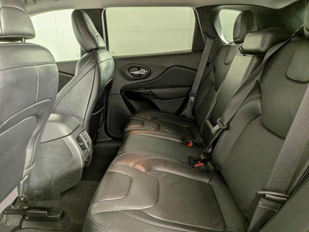 Certified 2023 Jeep Cherokee Altitude Lux image 36