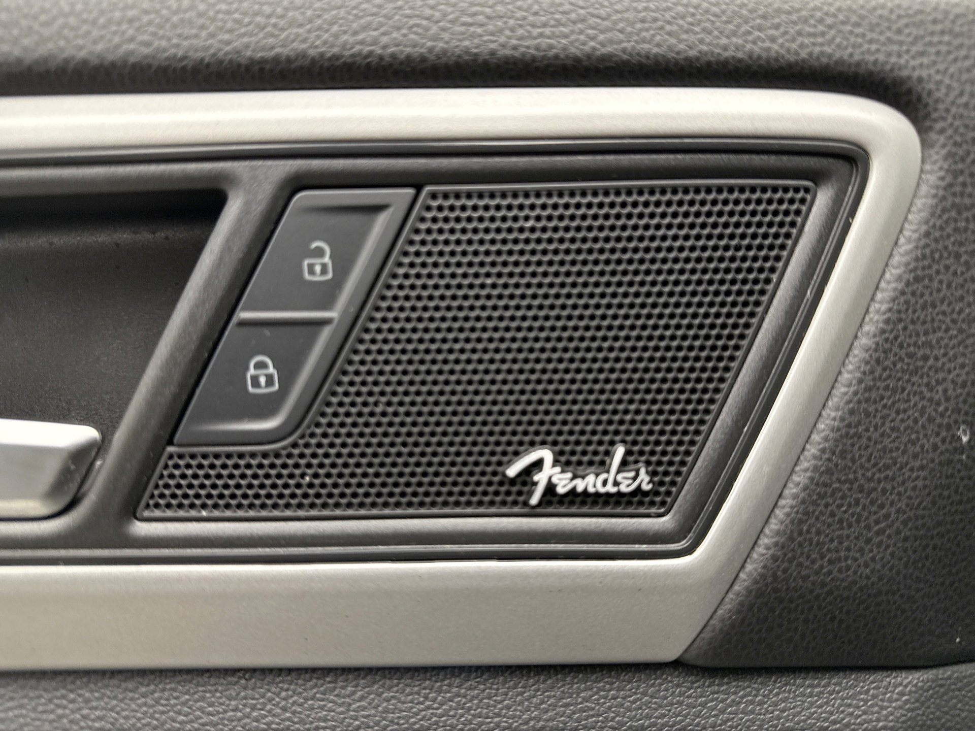 Used 2021 Volkswagen Atlas SEL Premium image 17