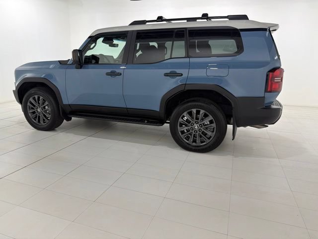 Used 2025 Toyota Land Cruiser w/ Premium Package AWD/4WD image 2