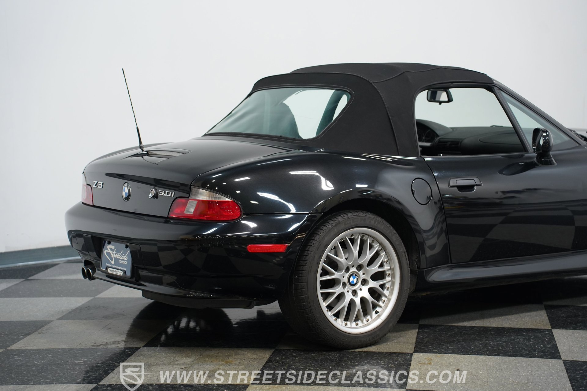 Used 2002 BMW Z3 3.0i image 26