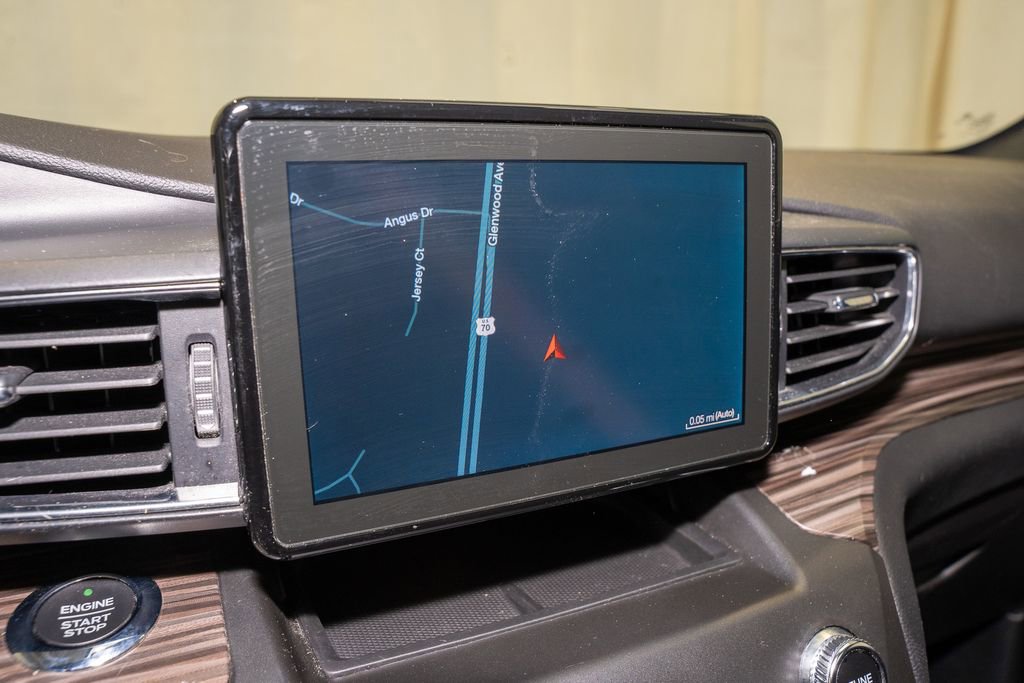 Used 2020 Ford Explorer Limited w/ Class III Trailer Tow Package image 15