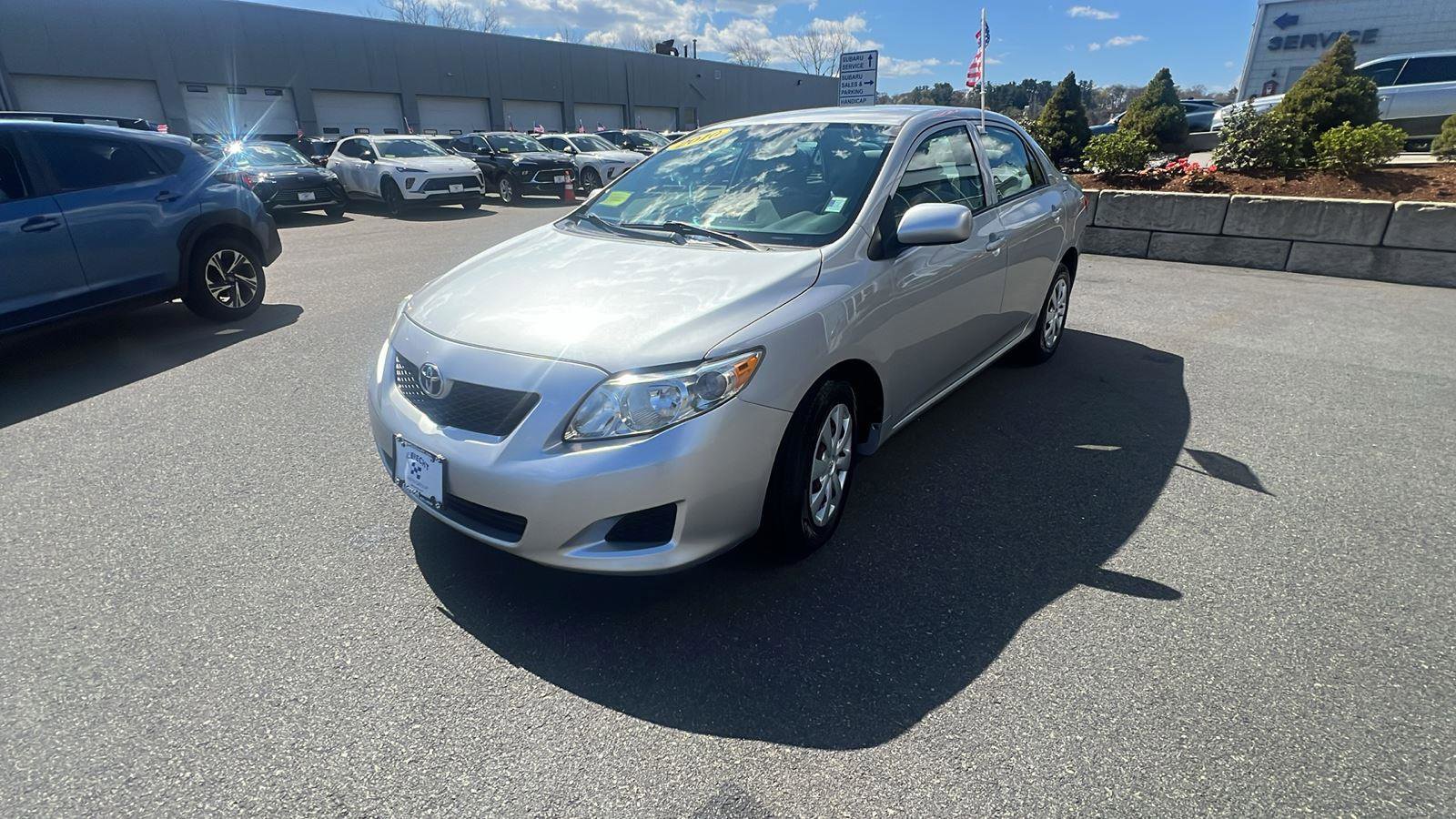 Used 2010 Toyota Corolla LE FWD image 3