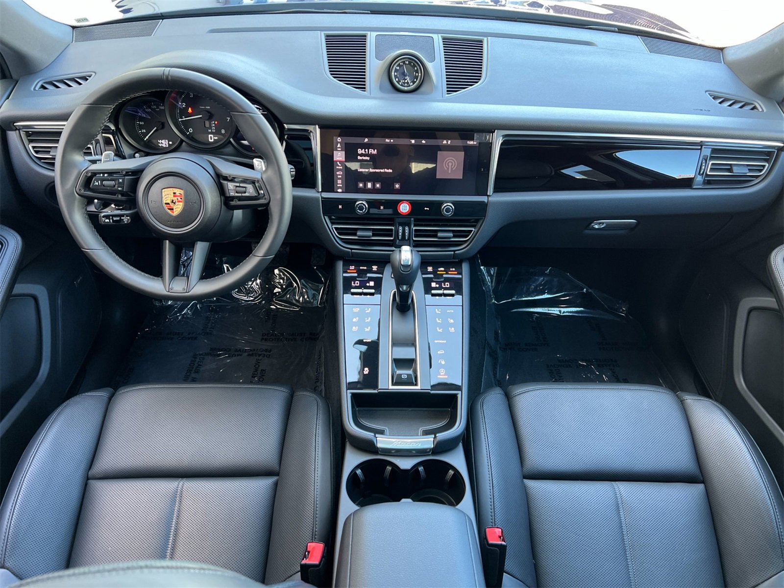 Used 2025 Porsche Macan image 6