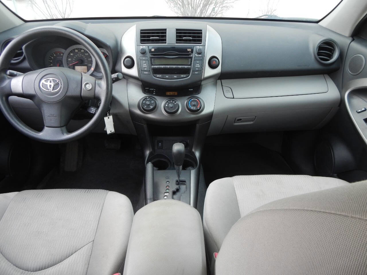 Used 2009 Toyota RAV4 2WD image 2