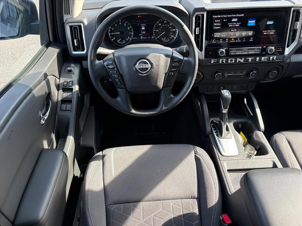 Certified 2025 Nissan Frontier SV image 22
