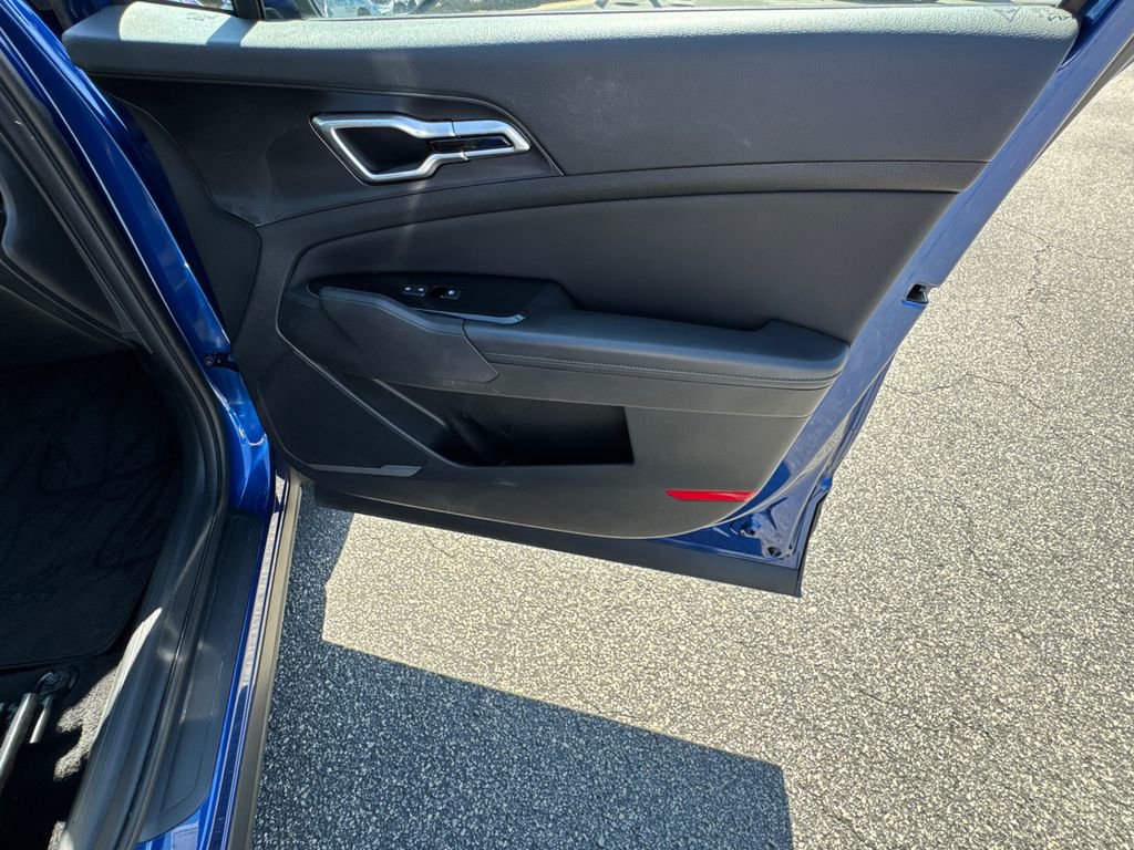 Used 2024 Kia Sportage EX image 14