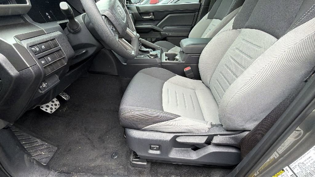 Certified 2025 Toyota Tacoma TRD Sport AWD/4WD image 10
