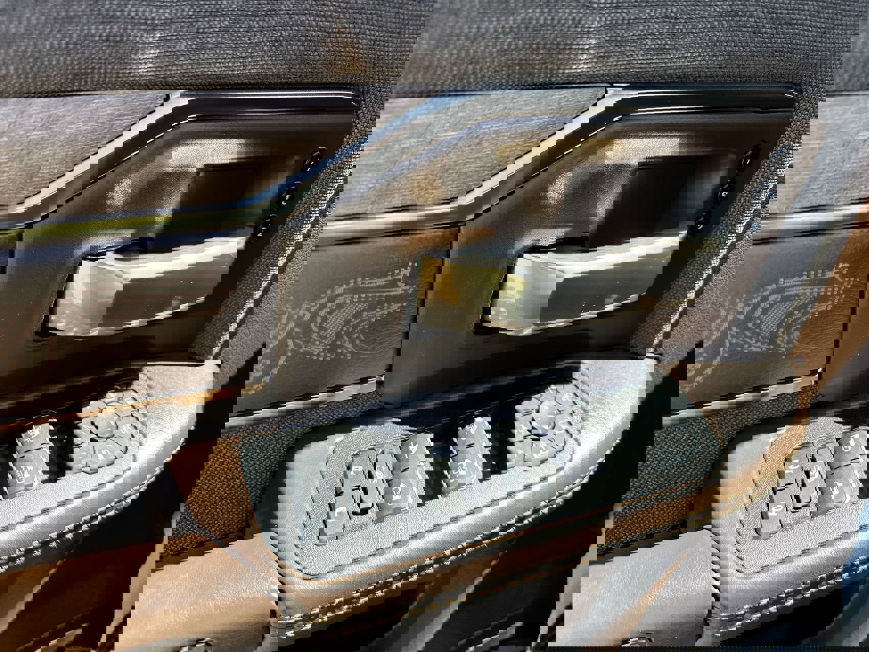 Used 2025 RAM 3500 Longhorn image 13