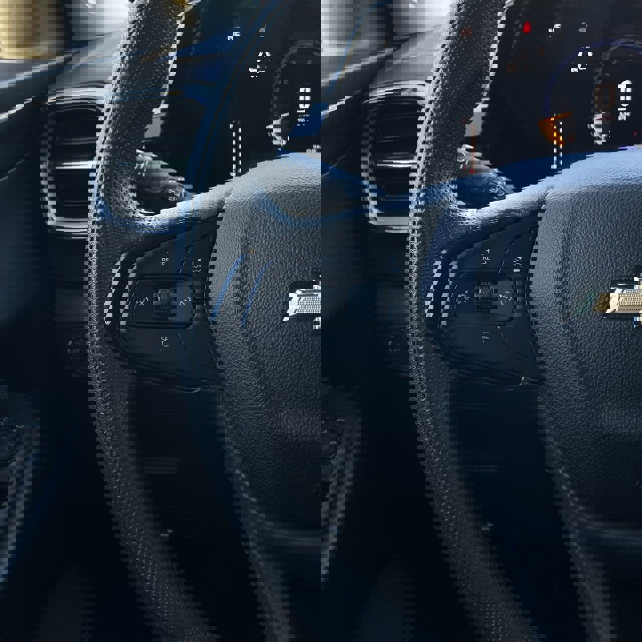 Used 2025 Chevrolet TrailBlazer LT image 14