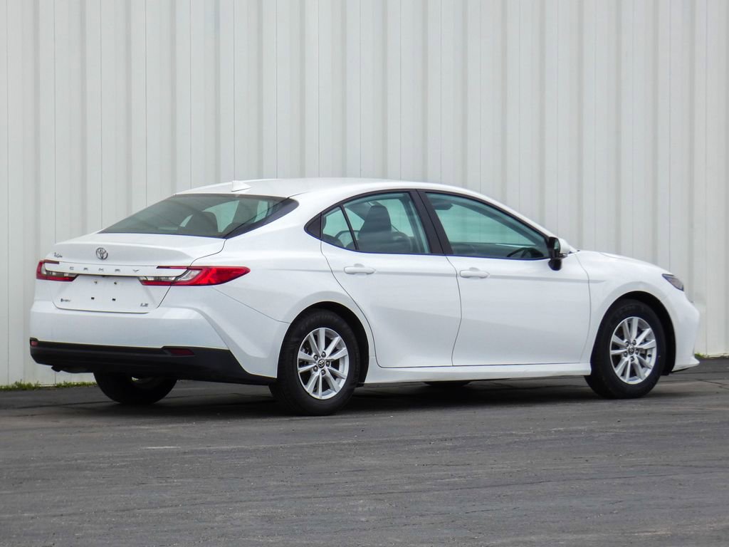 Used 2025 Toyota Camry LE FWD image 3